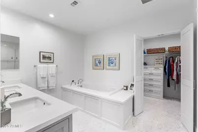 208 W Portland Street #662, Phoenix, AZ 85003 - Photo 12