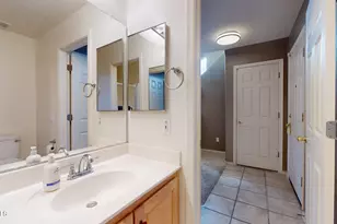 11218 W Calle De La Luna, Phoenix, AZ 85037 - Photo 10