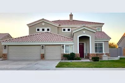 748 N Swan Drive, Gilbert, AZ 85234 - Photo 1