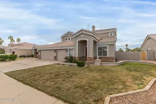 748 N Swan Dr, Gilbert, AZ 85234 - Photo 4