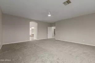 748 N Swan Dr, Gilbert, AZ 85234 - Photo 16