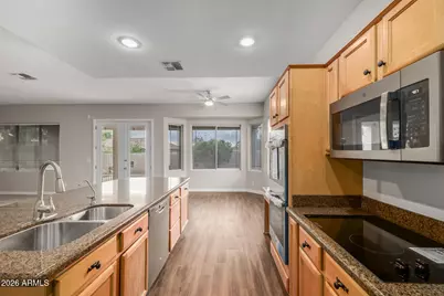 748 N Swan Drive, Gilbert, AZ 85234 - Photo 2