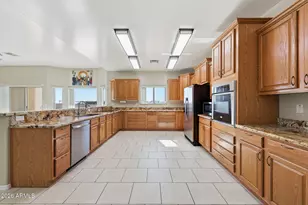 20019 W Mazatzal Dr, Wittmann, AZ 85361 - Photo 10