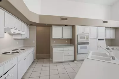 16651 S 18th Way, Phoenix, AZ 85048 - Photo 14