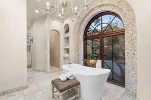 8449 E Dixileta Dr, Scottsdale, AZ 85266 - Photo 32