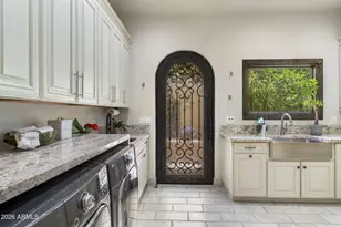 8449 E Dixileta Dr, Scottsdale, AZ 85266 - Photo 22
