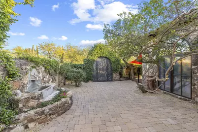 8449 E Dixileta Drive, Scottsdale, AZ 85266 - Photo 6