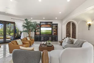 8449 E Dixileta Dr, Scottsdale, AZ 85266 - Photo 10