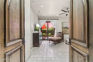 8449 E Dixileta Dr, Scottsdale, AZ 85266 - Photo 24