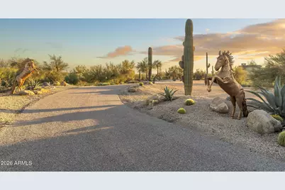 8449 E Dixileta Drive, Scottsdale, AZ 85266 - Photo 4