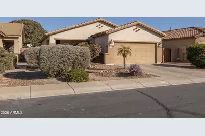 724 W Trellis Road, Queen Creek, AZ 85140 - Photo 2