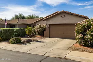 724 W Trellis Rd, Queen Creek, AZ 85140 - Photo 2