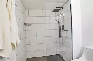 12432 W Fieldstone Dr, Sun City West, AZ 85375 - Photo 8