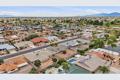 12432 W Fieldstone Drive, Sun City West, AZ 85375 - Photo 20