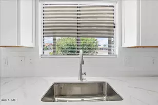 12432 W Fieldstone Dr, Sun City West, AZ 85375 - Photo 4