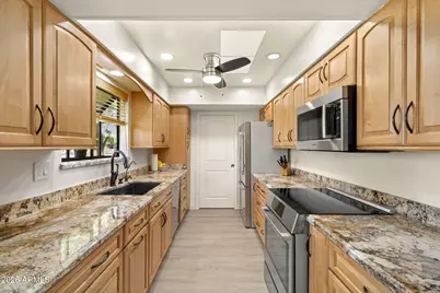 18638 N Conestoga Drive, Sun City, AZ 85373 - Photo 16