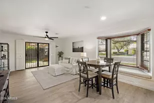 18638 N Conestoga Dr, Sun City, AZ 85373 - Photo 10