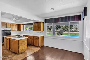 836 W Moon Valley Dr, Phoenix, AZ 85023 - Photo 14