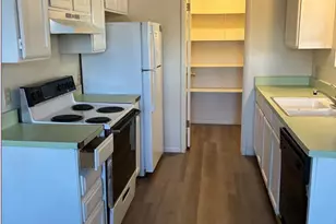 899 E Erie St, Chandler, AZ 85225 - Photo 4