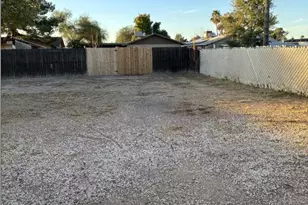 899 E Erie St, Chandler, AZ 85225 - Photo 14