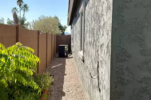 2776 E Sequoia Dr, Phoenix, AZ 85050 - Photo 28