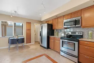 26026 S Brentwood Dr, Sun Lakes, AZ 85248 - Photo 10