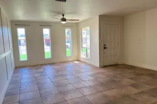 10410 N 37th Dr, Phoenix, AZ 85051 - Photo 2