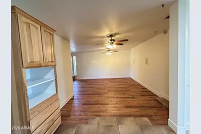 10410 N 37th Drive, Phoenix, AZ 85051 - Photo 8