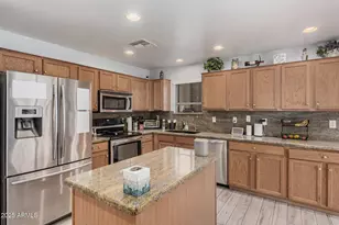 3739 W Carter Rd, Phoenix, AZ 85041 - Photo 4