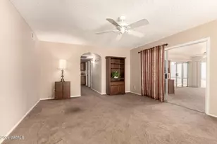 1302 E Rowlands Ln, Phoenix, AZ 85022 - Photo 10