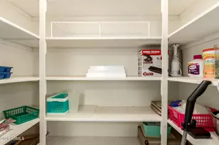 1302 E Rowlands Ln, Phoenix, AZ 85022 - Photo 22