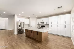 15998 W Becker Ln, Surprise, AZ 85379 - Photo 16