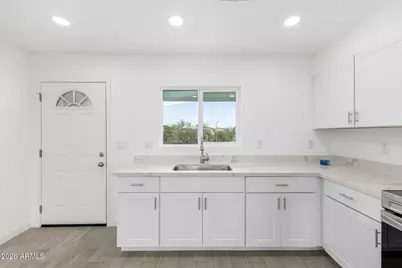 200 Gompers Circle, Morristown, AZ 85342 - Photo 12