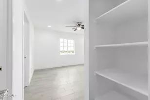 200 Gompers Cir, Morristown, AZ 85342 - Photo 14