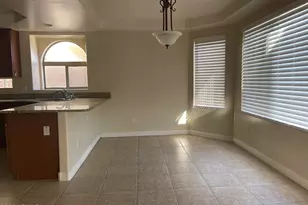 34005 N 23rd Dr, Phoenix, AZ 85085 - Photo 6