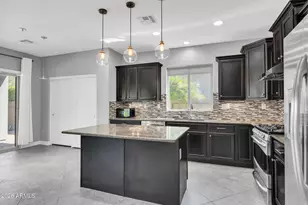 21121 N 37th Run, Phoenix, AZ 85050 - Photo 10