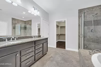 21121 N 37th Run, Phoenix, AZ 85050 - Photo 18