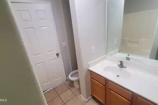 7801 N 44th Dr, Glendale, AZ 85301 - Photo 18