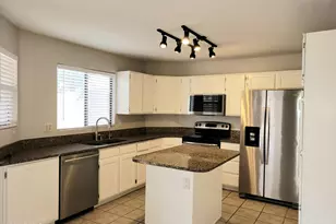 931 N Whalers Cove Dr, Gilbert, AZ 85234 - Photo 8