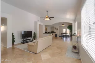 687 N Gregory Pl, Chandler, AZ 85226 - Photo 4