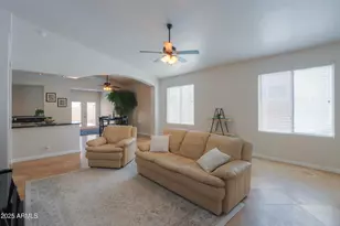 687 N Gregory Pl, Chandler, AZ 85226 - Photo 6