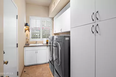 10180 E Cochise Drive, Scottsdale, AZ 85258 - Photo 24