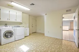 12318 W Rock Springs Dr, Sun City West, AZ 85375 - Photo 16