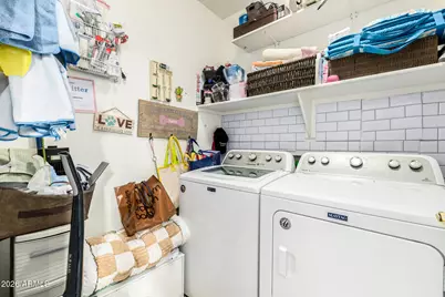 8018 W Beck Lane, Peoria, AZ 85382 - Photo 18