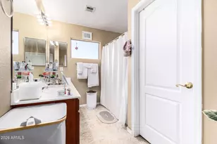 8018 W Beck Ln, Peoria, AZ 85382 - Photo 14