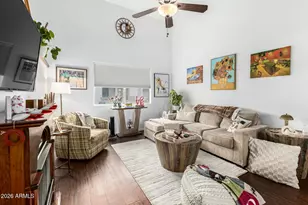 8018 W Beck Ln, Peoria, AZ 85382 - Photo 4