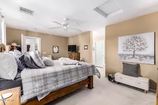 8018 W Beck Ln, Peoria, AZ 85382 - Photo 12