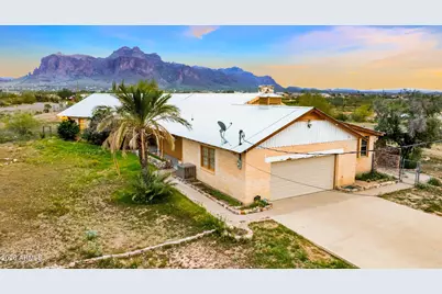 2225 E Foothill Street, Apache Junction, AZ 85119 - Photo 1