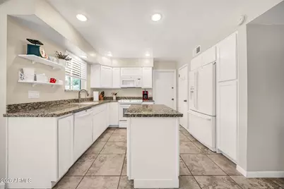 4143 E Beryl Lane, Phoenix, AZ 85028 - Photo 14