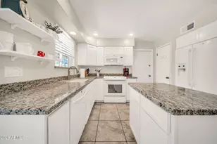 4143 E Beryl Ln, Phoenix, AZ 85028 - Photo 12